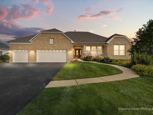 483 Glover Drive , North Aurora, IL 60542