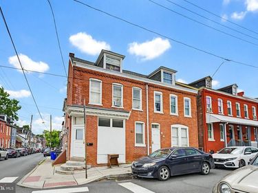 324-326 S CHRISTIAN STREET , LANCASTER, PA 17602
