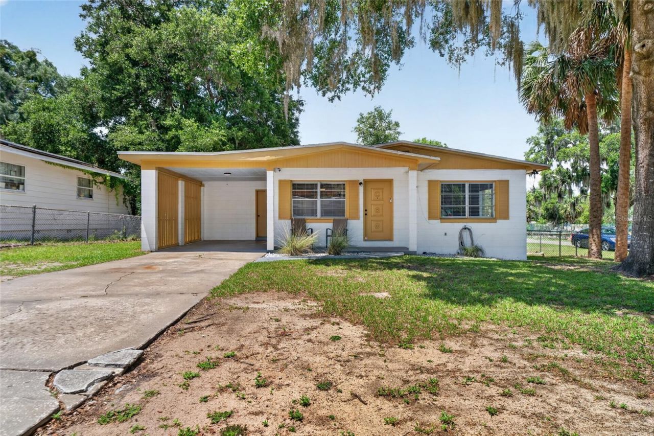 529 E Gottsche Avenue, Eustis, FL 32726 Photo
