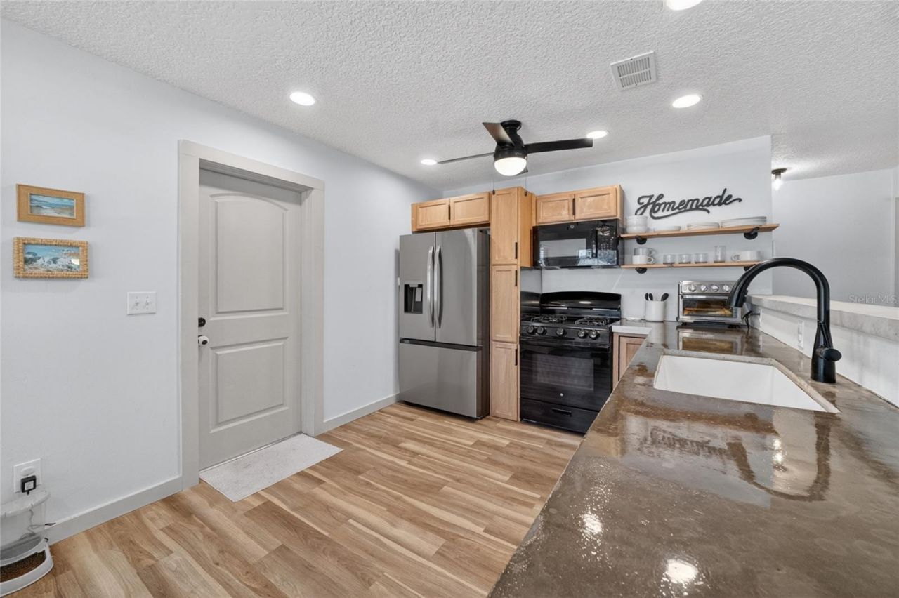529 E Gottsche Avenue, Eustis, FL 32726 Photo
