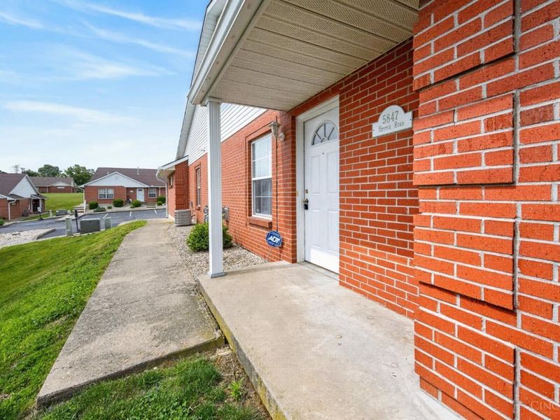 5847 Hester Road, Oxford, OH 45056 Photo 4