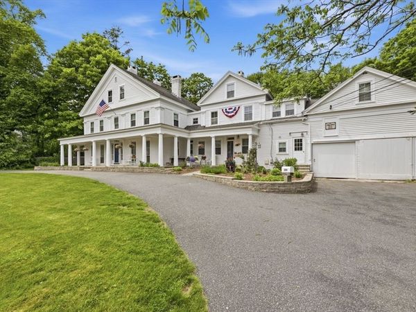 204 Village St, Medway, MA 02053