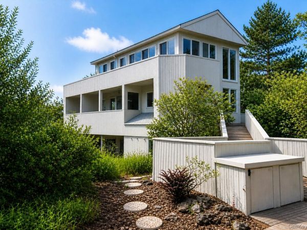 216 Broadway , Saltaire, NY 11706