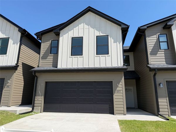 1377 Meadow Rose Place, Waukee, IA 50263