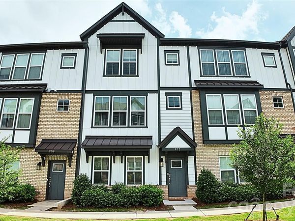 912 Mary Max Drive , Davidson, NC 28036