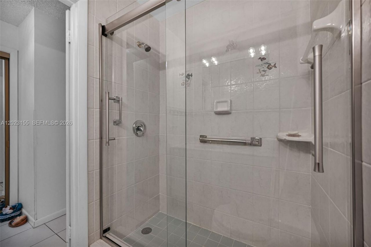 330 Briarwood Cir , Unit 3-19, Hollywood, FL 33024 Photo