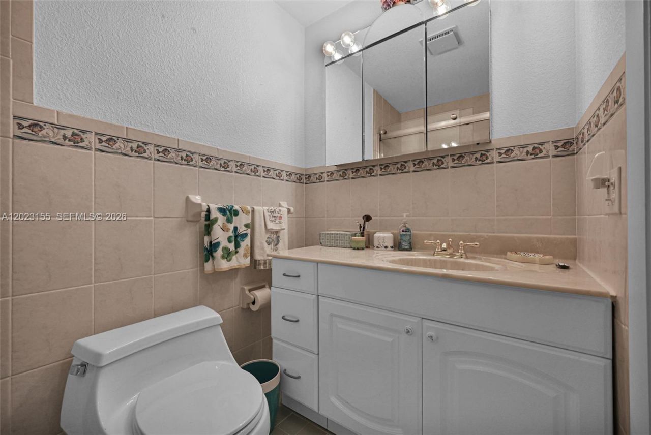 330 Briarwood Cir , Unit 3-19, Hollywood, FL 33024 Photo