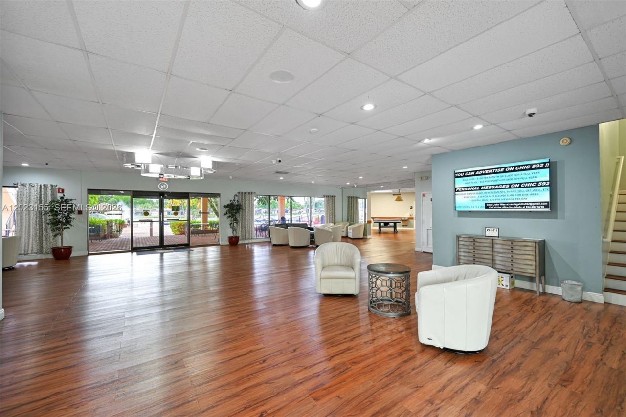 330 Briarwood Cir , Unit 3-19, Hollywood, FL 33024 Photo