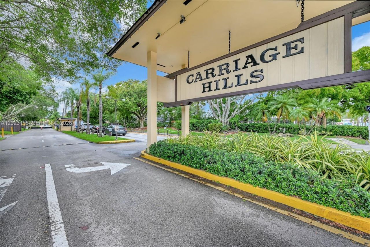 330 Briarwood Cir , Unit 3-19, Hollywood, FL 33024 Photo