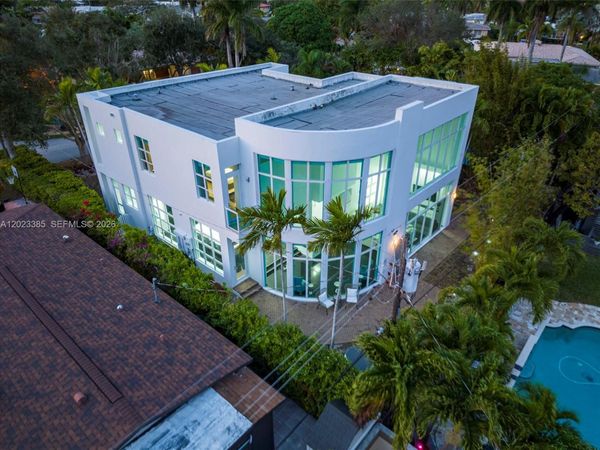 5432 NE 21st Ter , Fort Lauderdale, FL 33308