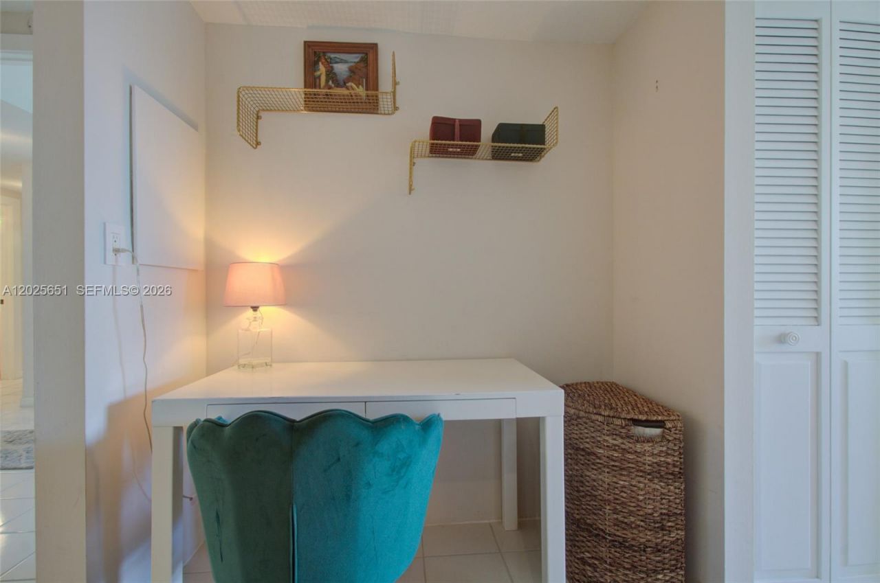 181 Crandon Blvd , Unit 405, Key Biscayne, FL 33149 Photo