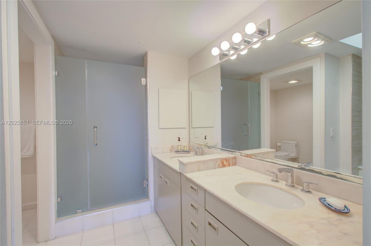 181 Crandon Blvd , Unit 405, Key Biscayne, FL 33149 Photo