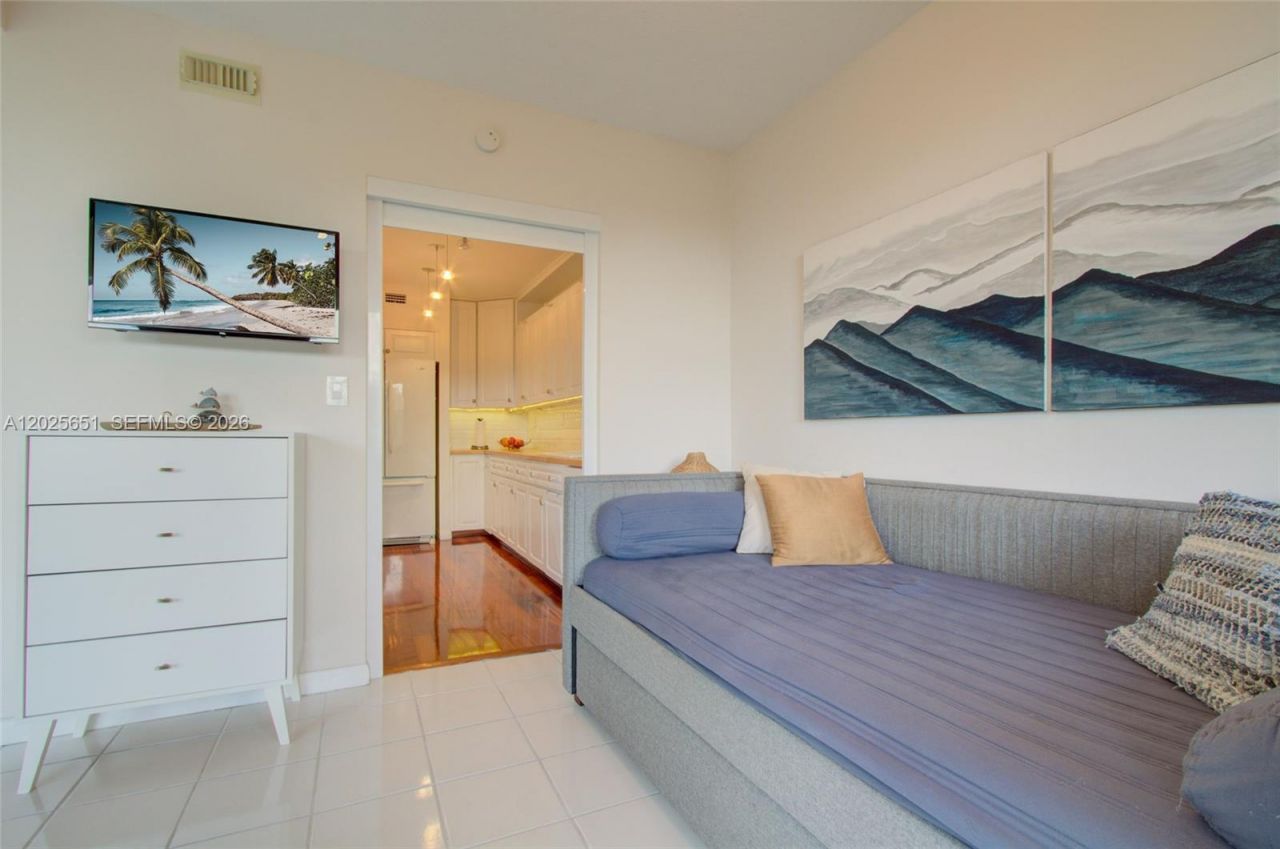 181 Crandon Blvd , Unit 405, Key Biscayne, FL 33149 Photo