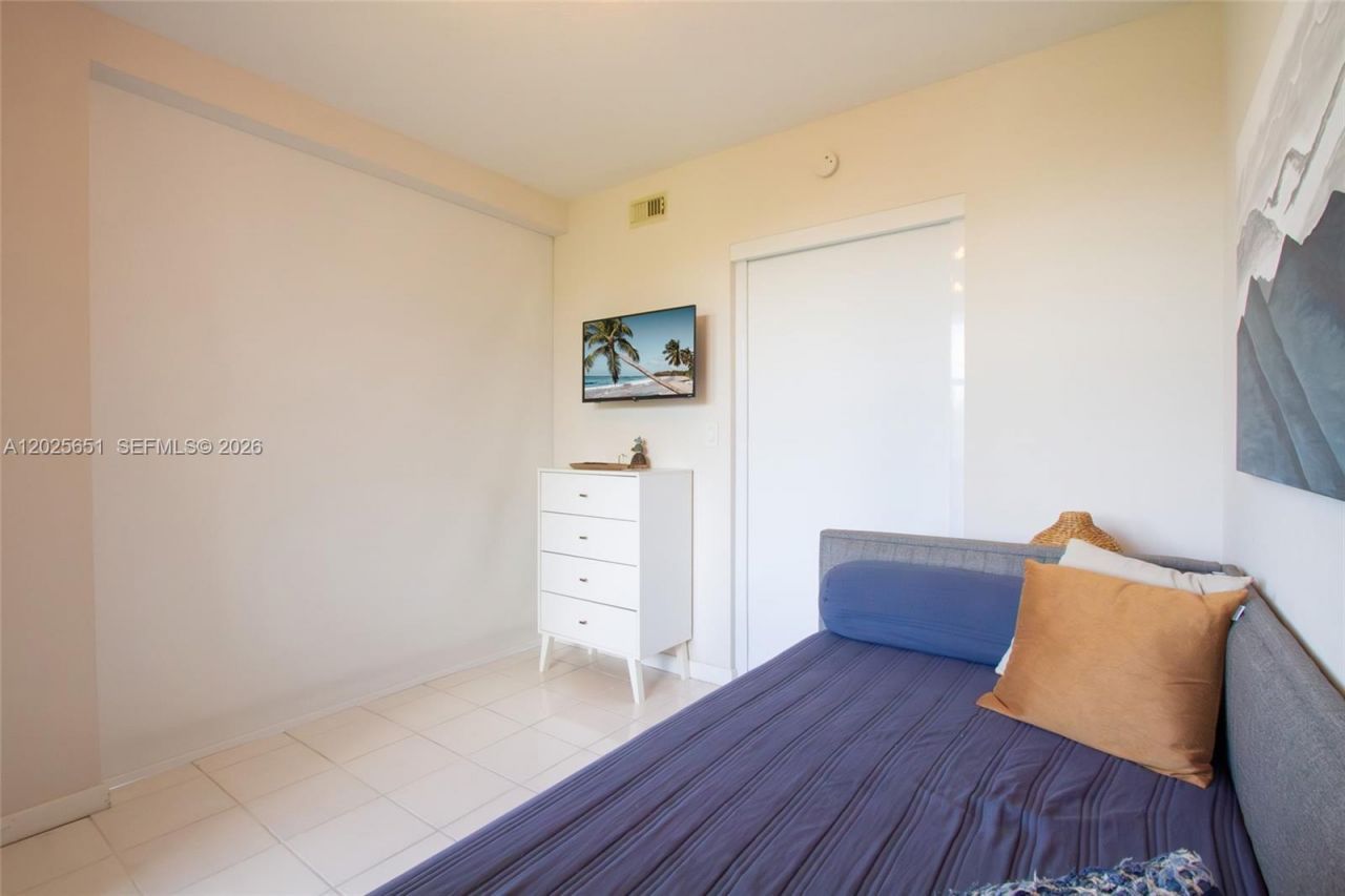 181 Crandon Blvd , Unit 405, Key Biscayne, FL 33149 Photo