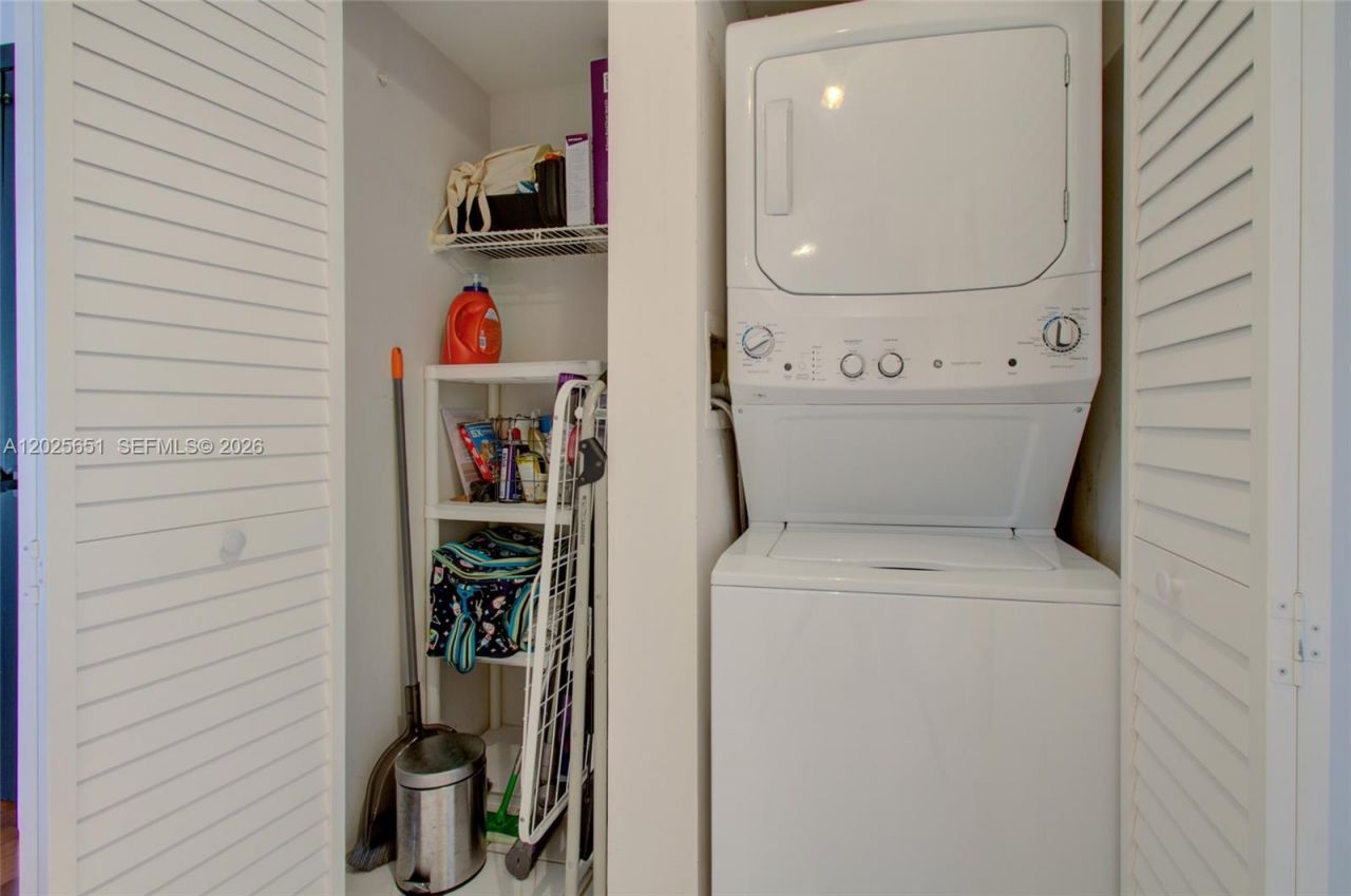 181 Crandon Blvd , Unit 405, Key Biscayne, FL 33149 Photo