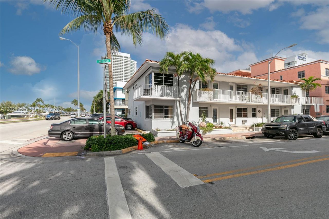 4201 Indian Creek Dr , Unit 6, Miami Beach, FL 33140 Photo