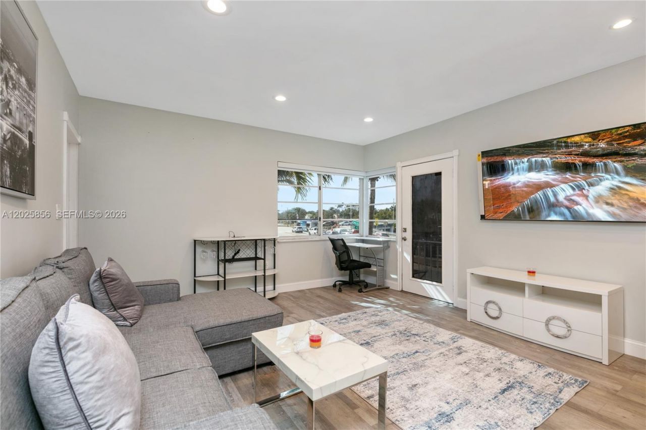 4201 Indian Creek Dr , Unit 6, Miami Beach, FL 33140 Photo