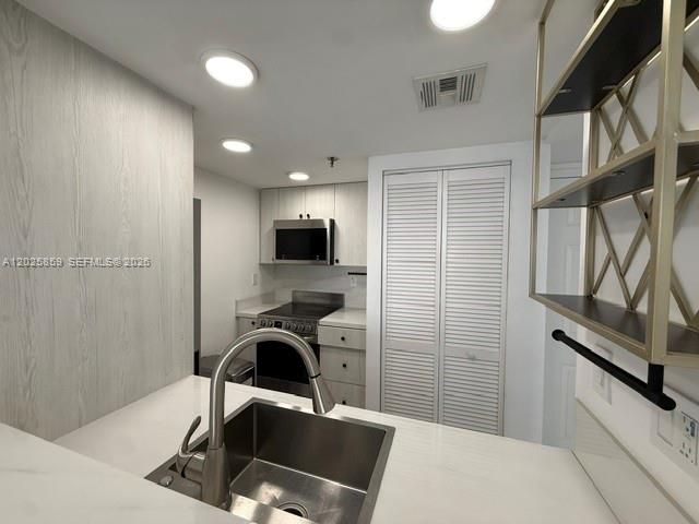 540 Brickell Key Dr , Unit 1024, Miami, FL 33131 Photo