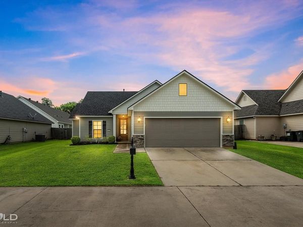 619 Perfect Place , Bossier City, LA 71111