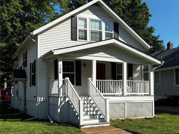 139 W Kirkham Avenue, Webster Groves, MO 63119