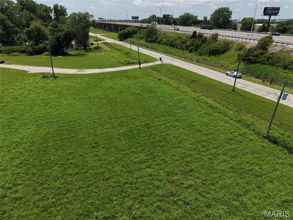 810 S 51st Street , Cahokia, IL 62207