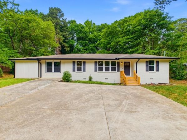 4200 Pinetree Drive , Powder Springs, GA 30127