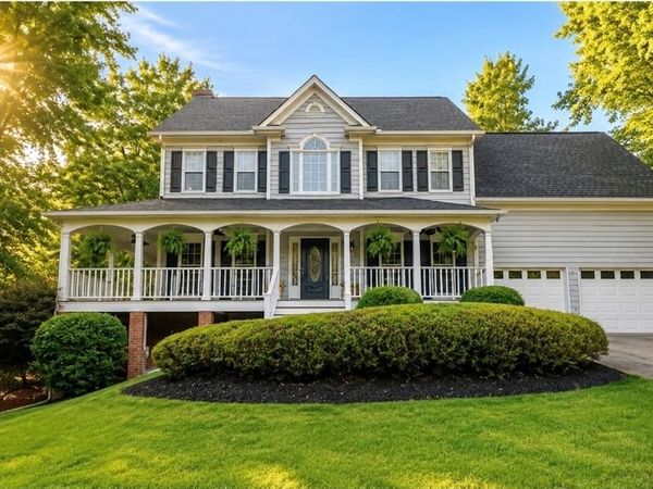 1011 Fairway Valley Drive , Woodstock, GA 30189