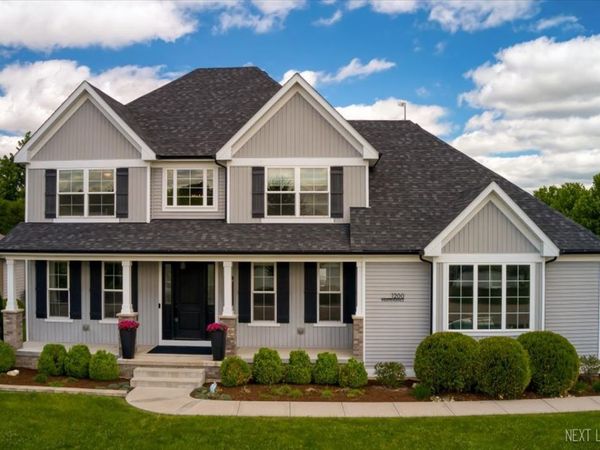 1200 Independence Avenue, Elburn, IL 60119