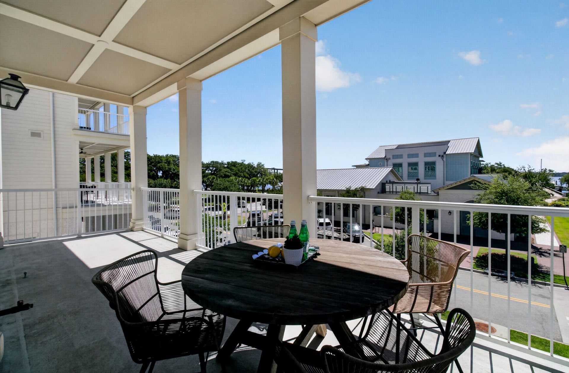 301 Longshore Street Photo 23