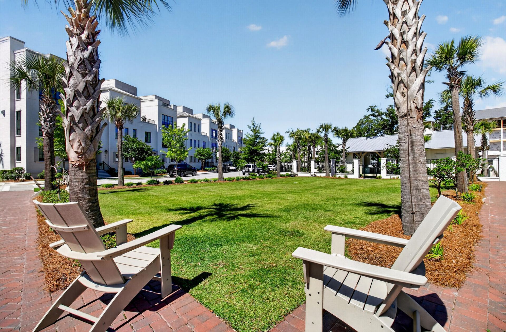 301 Longshore Street Photo 40