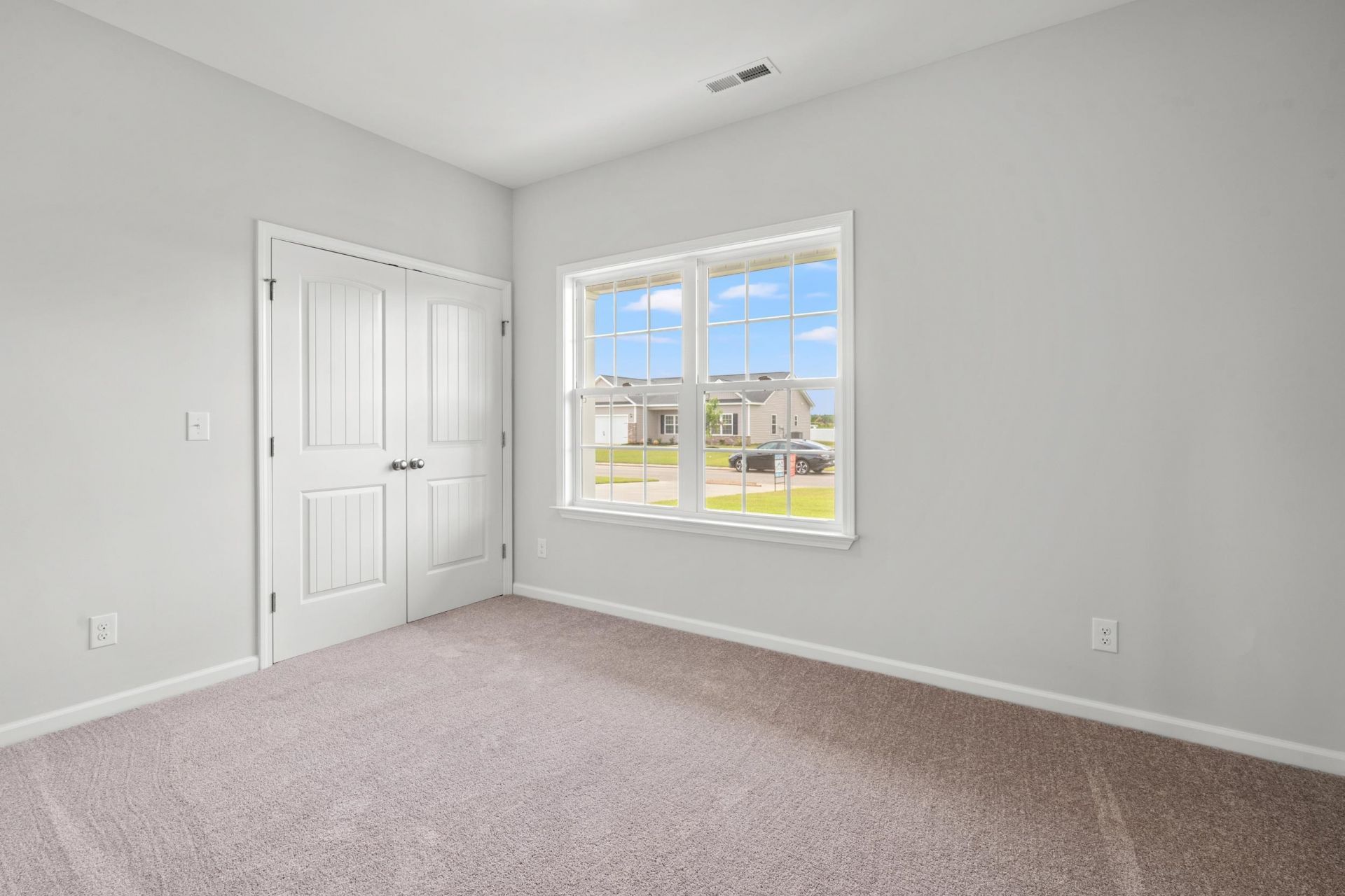 190 Stillbrook Dr.  Photo 12