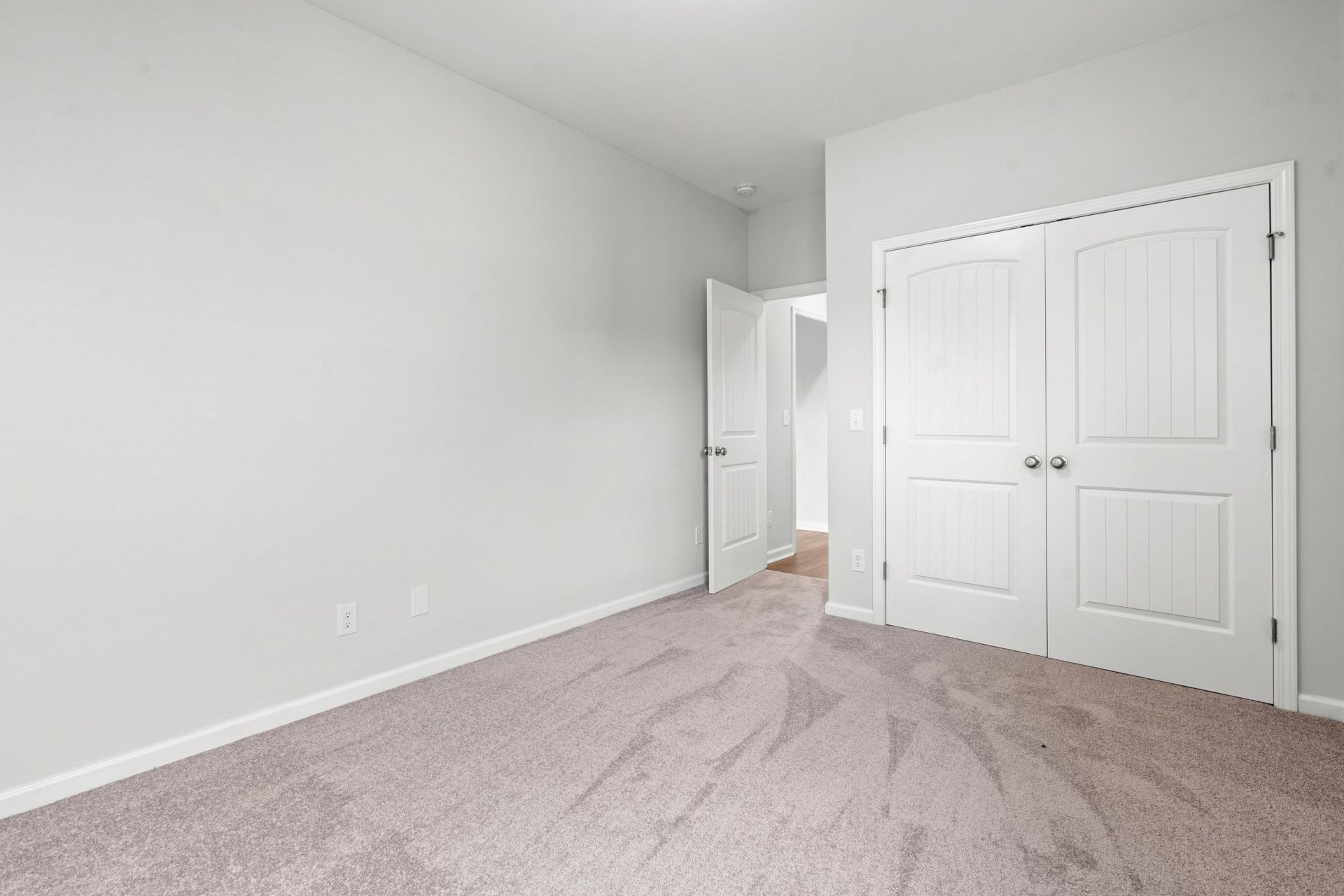 190 Stillbrook Dr.  Photo 16