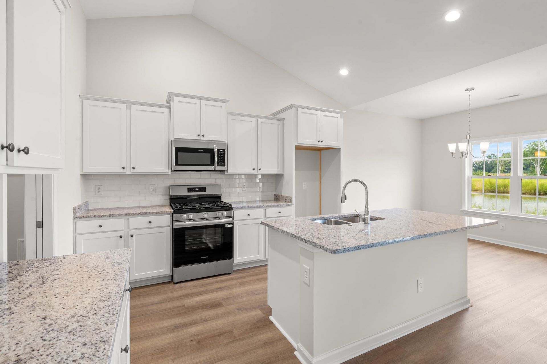 194 Stillbrook Dr. Photo 13