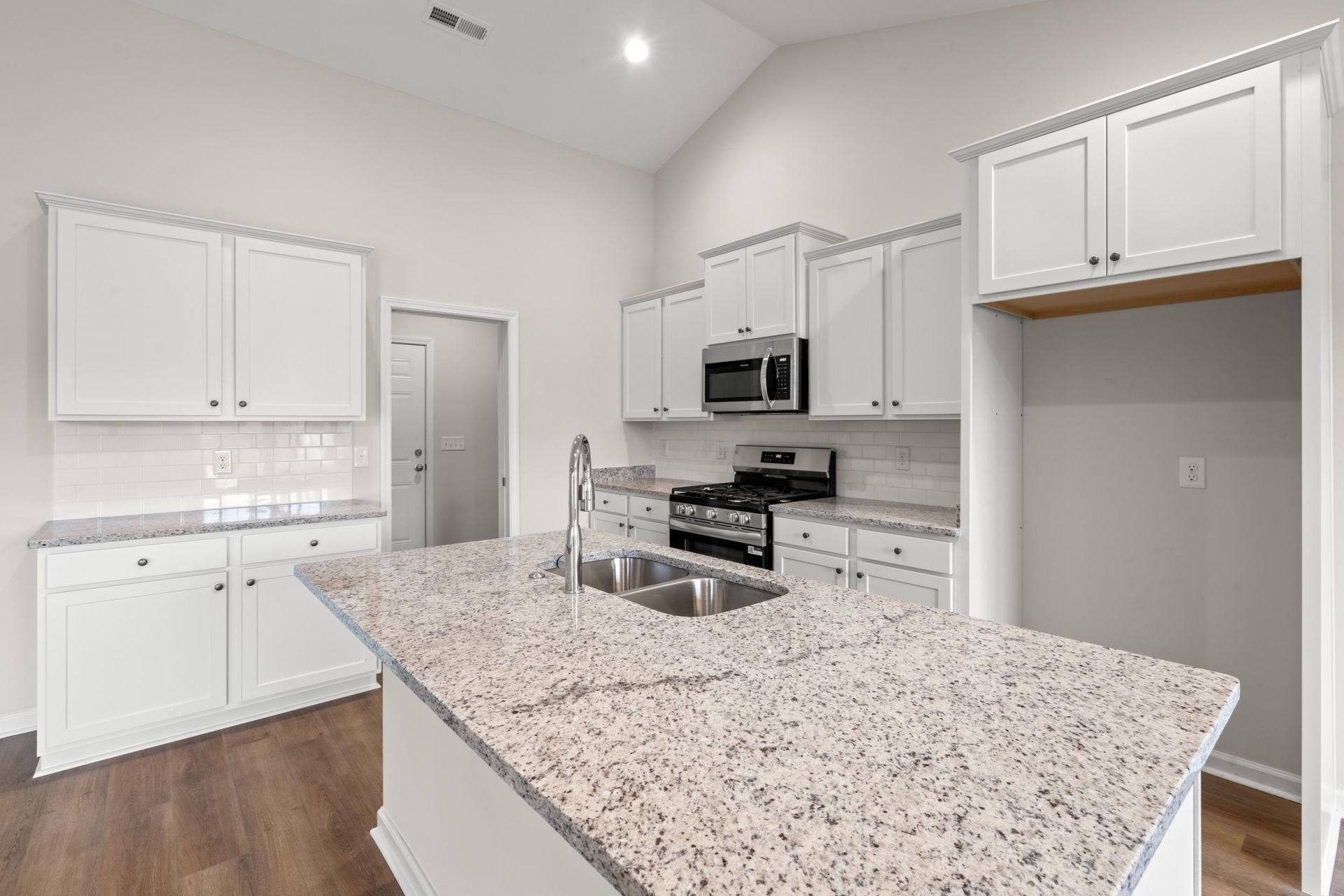 194 Stillbrook Dr. Photo 14