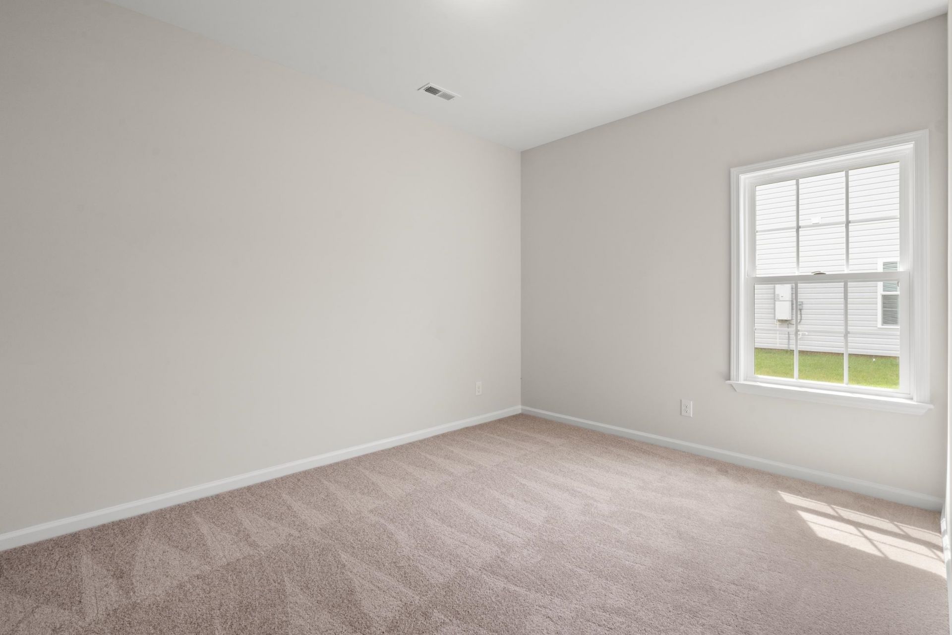 194 Stillbrook Dr. Photo 5