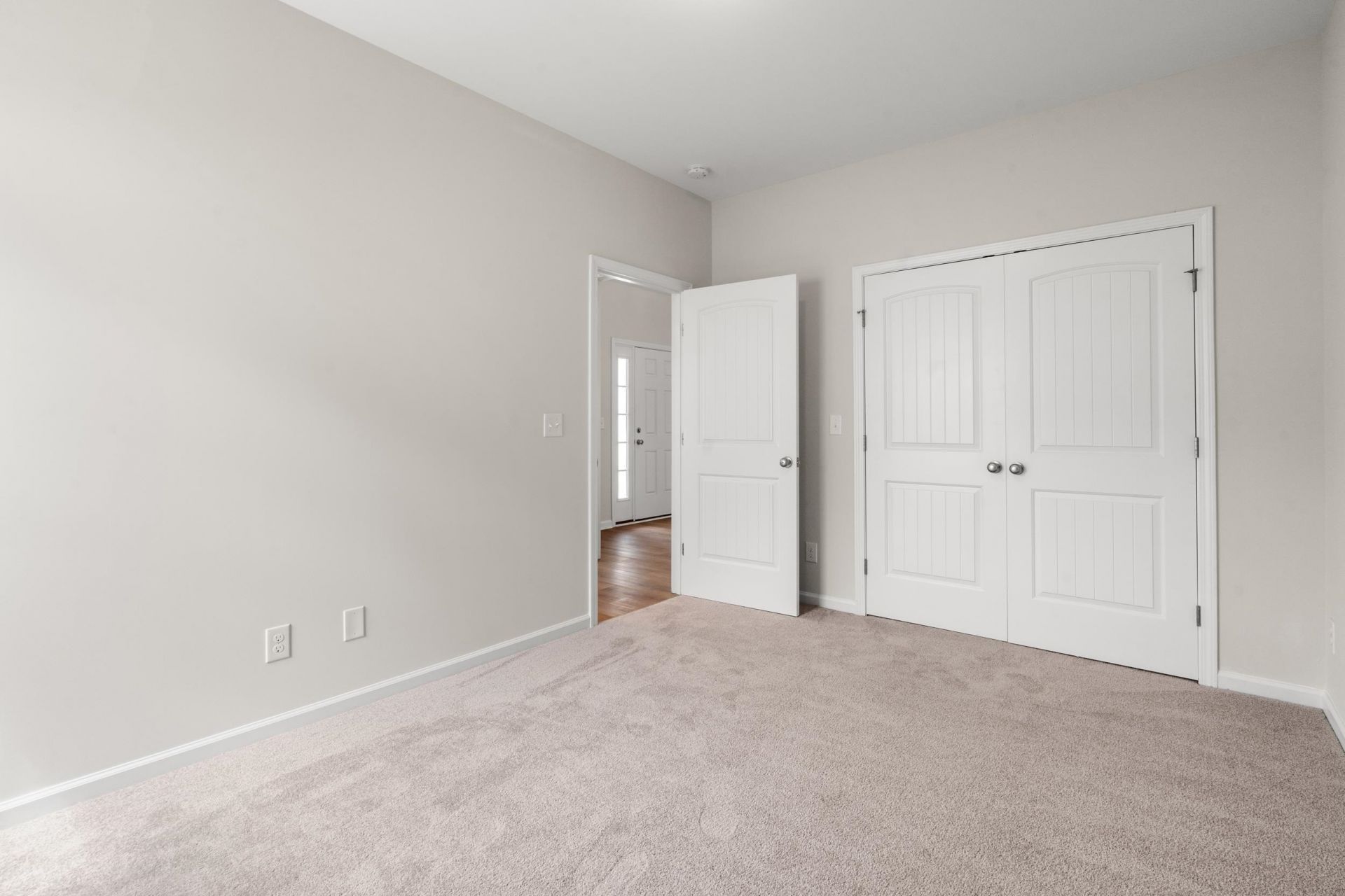 194 Stillbrook Dr. Photo 6