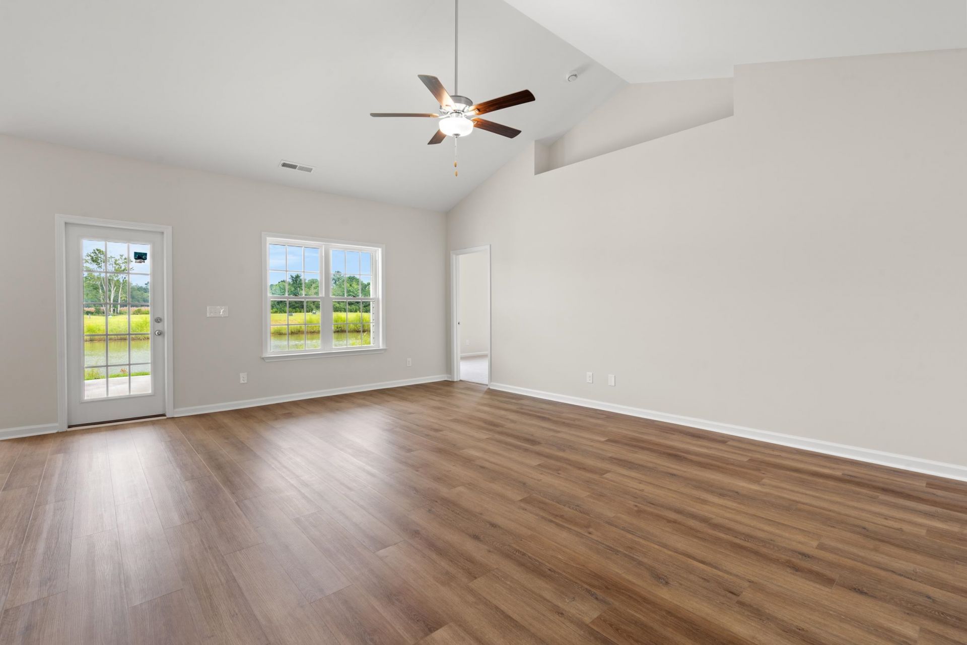 194 Stillbrook Dr. Photo 8