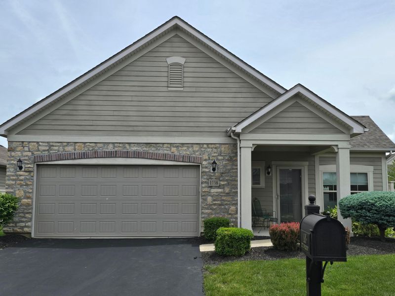 1108 Little Bear Drive , Lewis Center, OH 43035 Photo 2