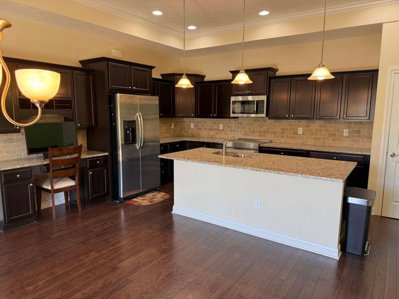 1108 Little Bear Drive, Lewis Center, OH 43035 Photo 2
