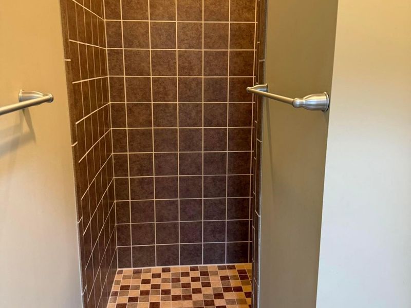 1108 Little Bear Drive, Lewis Center, OH 43035 Photo 9