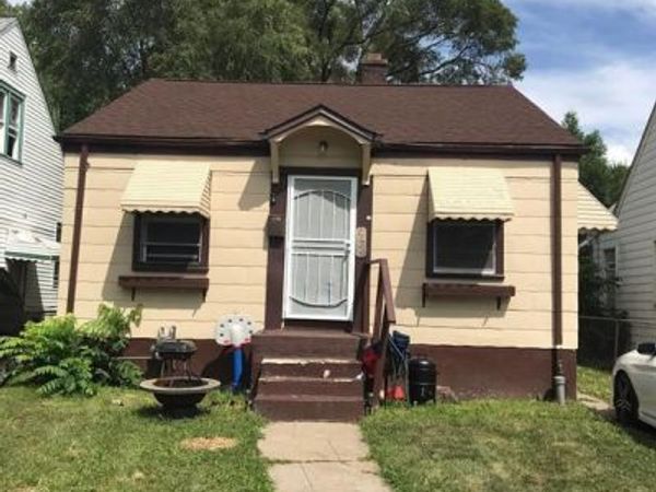 13510 Stahelin Avenue, Detroit, MI 48223