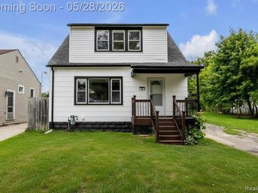 45 E Rutgers Avenue, Pontiac, MI 48340