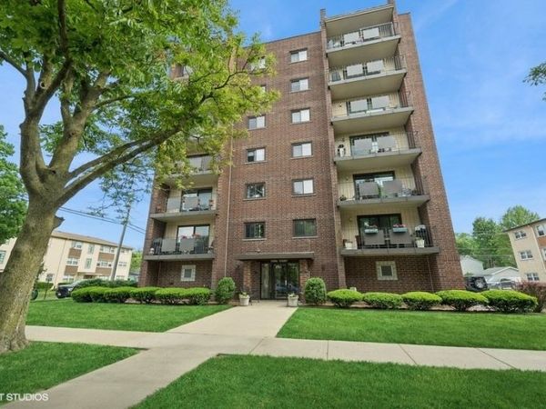 1491 Ashland Avenue , Unit 6SW, Des Plaines, IL 60016