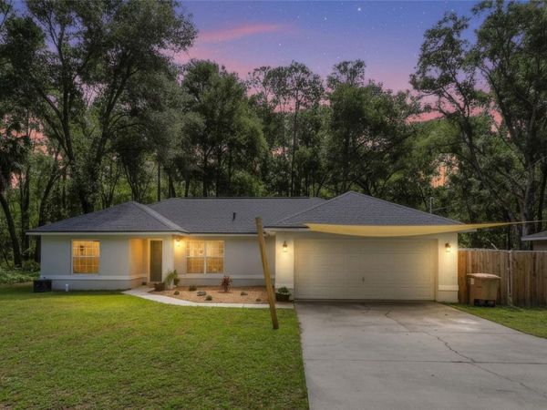 9 SEQUOIA LOOP LANE , OCKLAWAHA, FL 32179