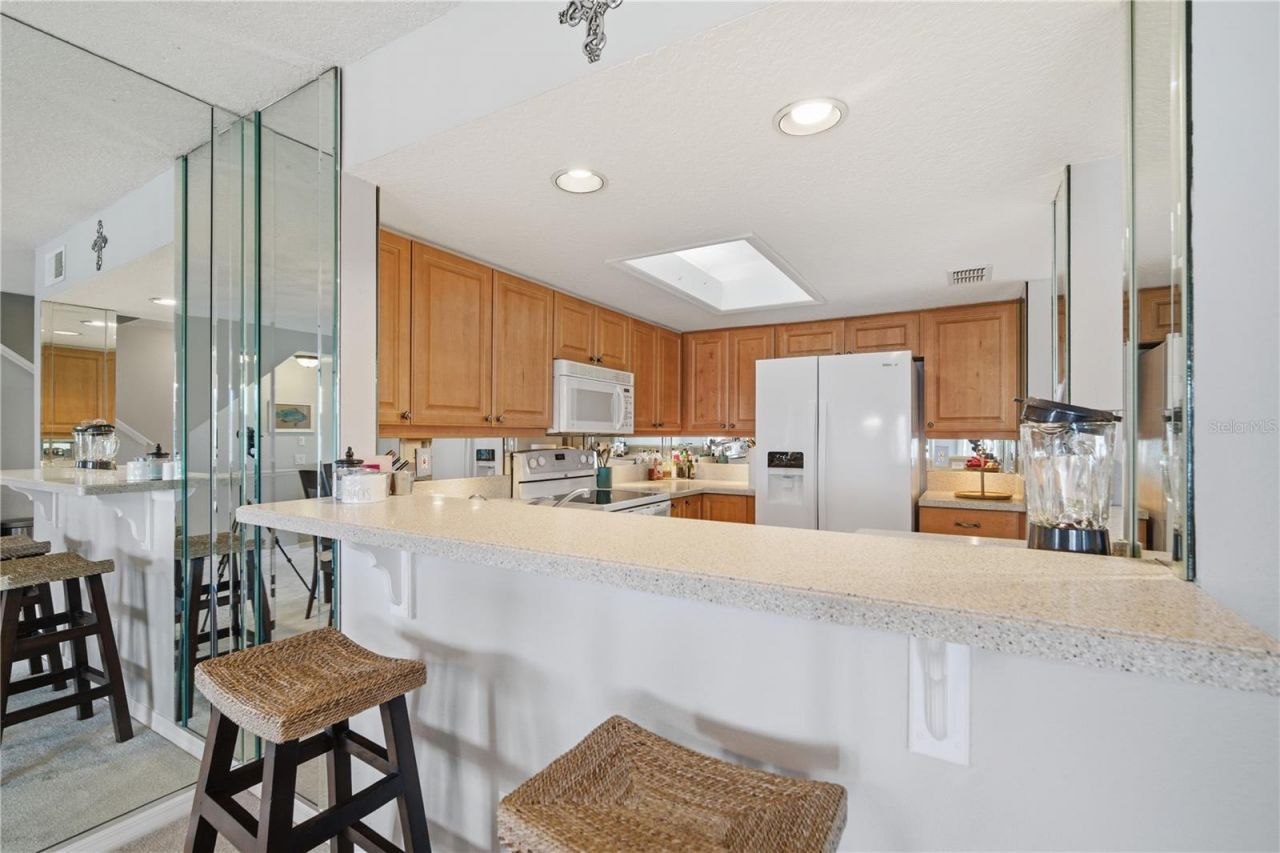 643 Garland Circle, Indian Rocks Beach, FL 33785 Photo