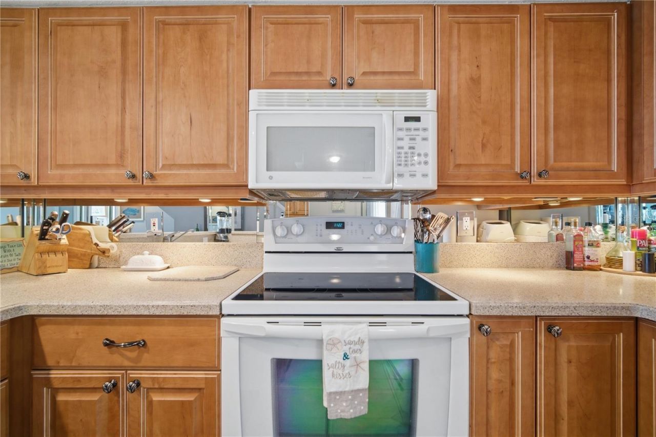 643 Garland Circle, Indian Rocks Beach, FL 33785 Photo