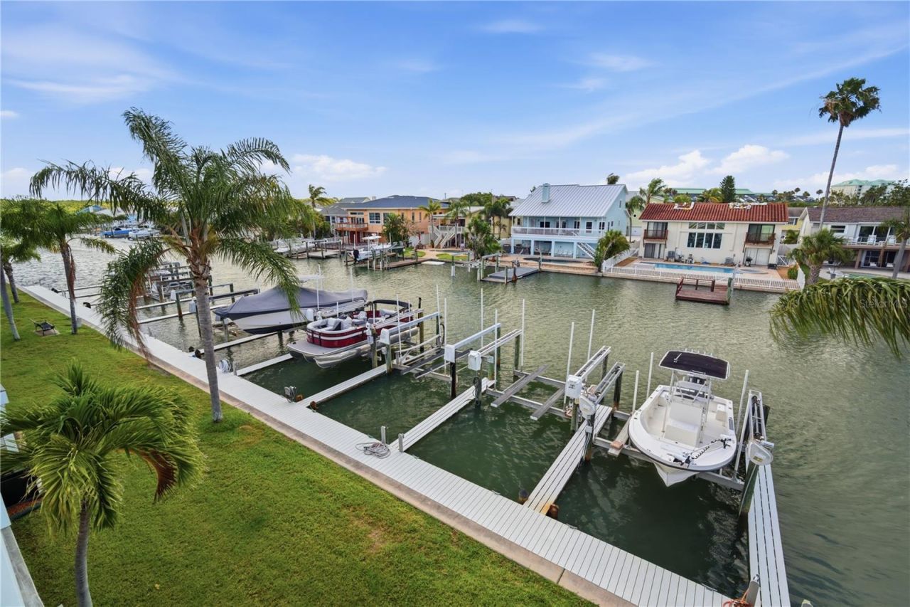 643 Garland Circle, Indian Rocks Beach, FL 33785 Photo