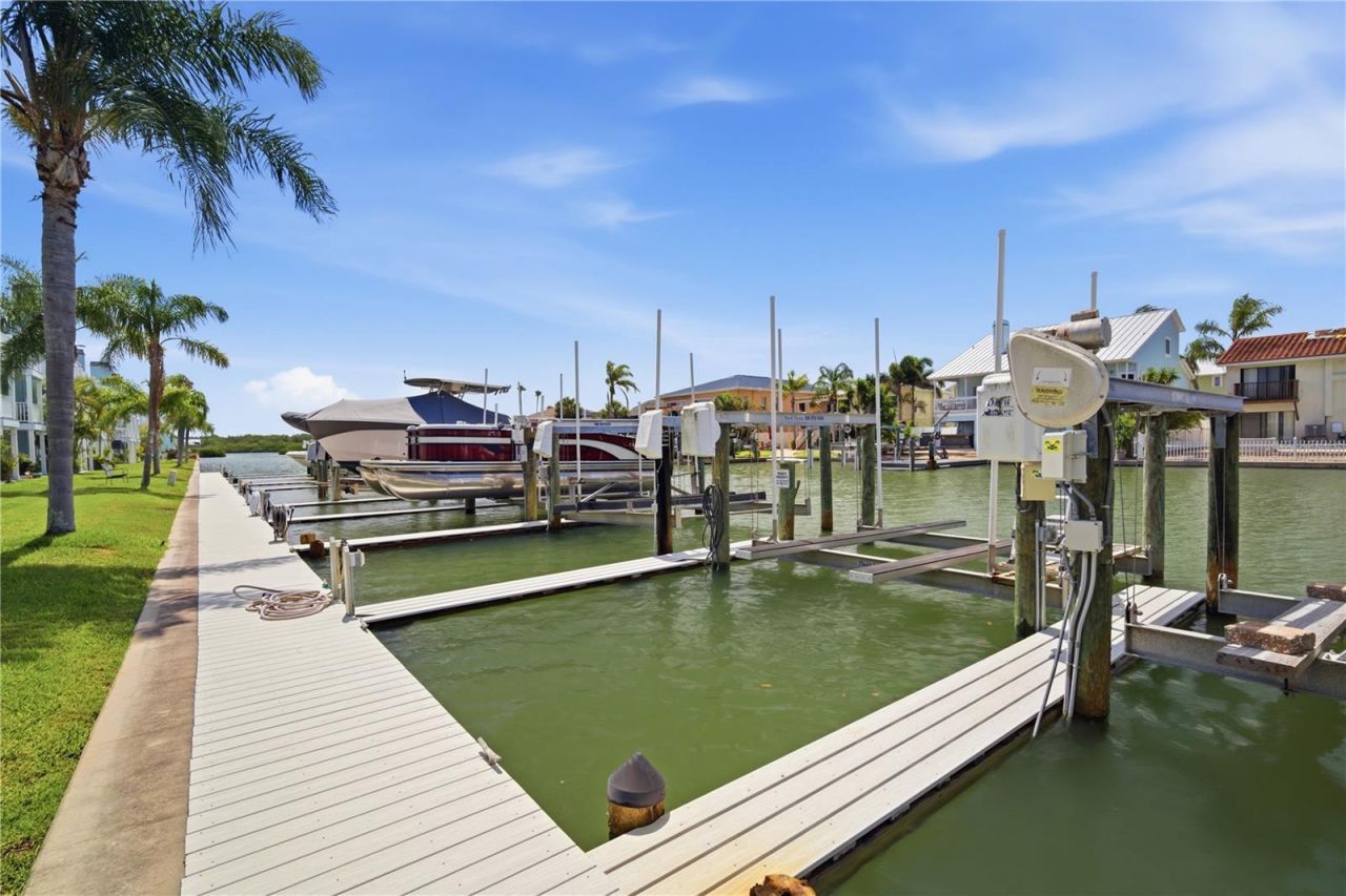 643 Garland Circle, Indian Rocks Beach, FL 33785 Photo