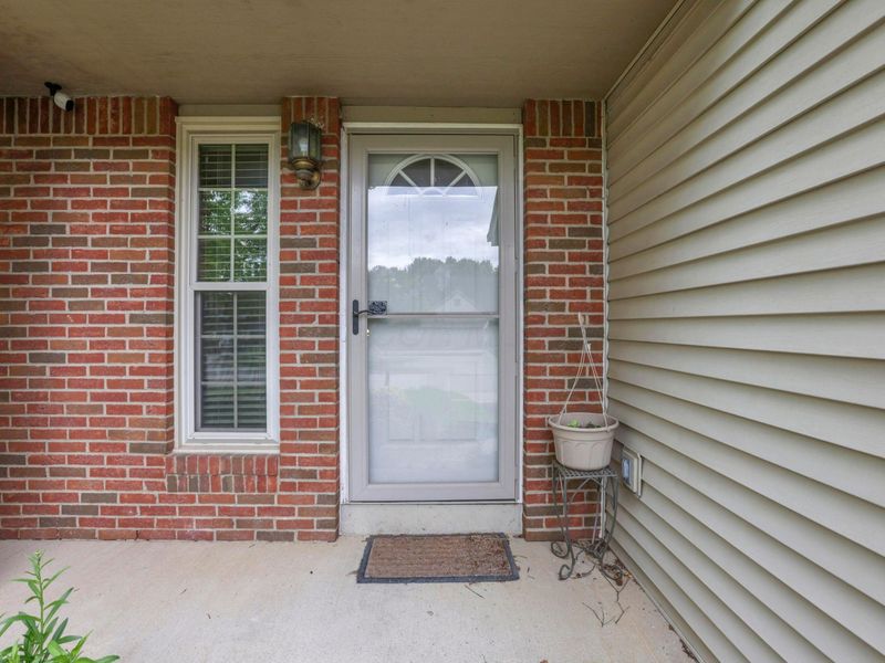 1360 Great Hunter Court, Grove City, OH 43123 Photo 2