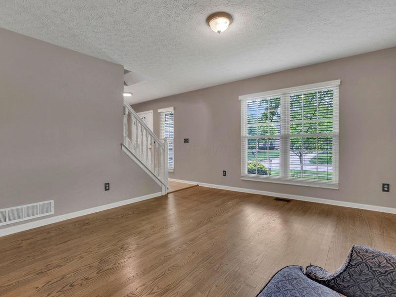 1360 Great Hunter Court, Grove City, OH 43123 Photo 6